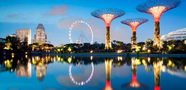 Με φόντο τους ουρανοξύστες το πάρκο των 250 στρεμμάτων, είναι το νέο φιλόδοξο πρόγραμμα πράσινης ανάπτυξης της Σιγκαπούρης.